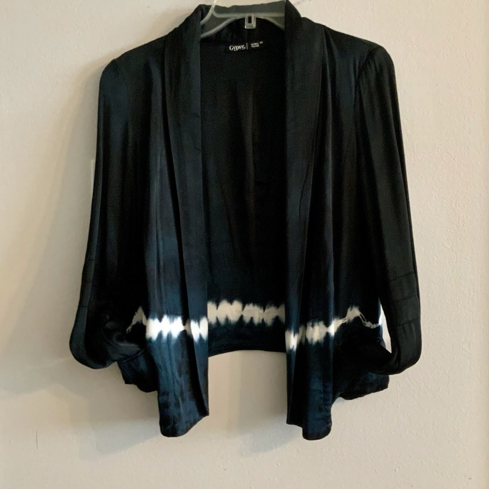 XS Silk buttonless Jacket by Gypsy